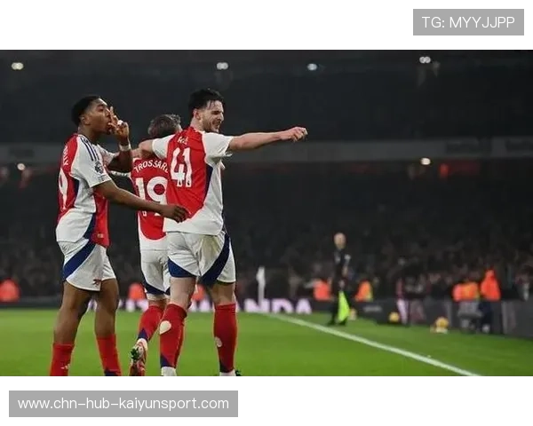 约克雷斯亮相酋长球场，接萨卡传中抢点首秀破门